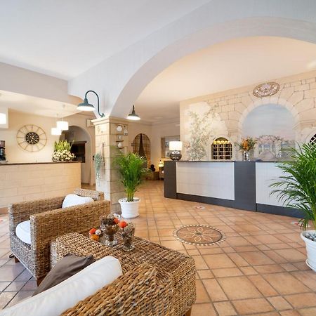 טורה אובו Hotel Costa D'Oro מראה חיצוני תמונה