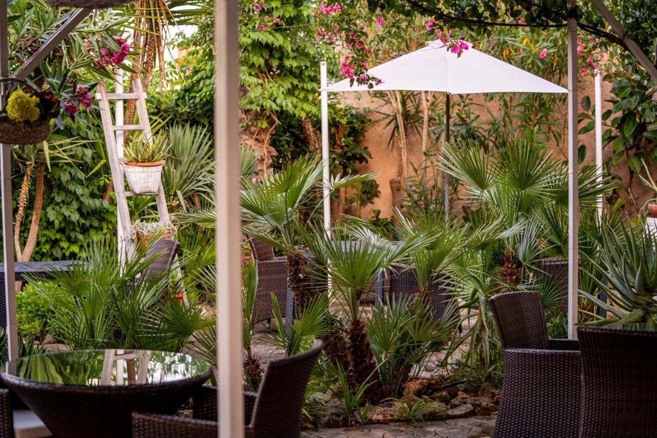 טורה אובו Hotel Costa D'Oro מראה חיצוני תמונה