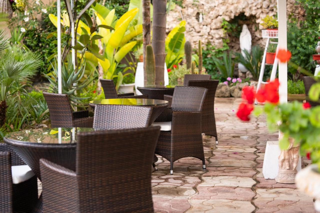 טורה אובו Hotel Costa D'Oro מראה חיצוני תמונה