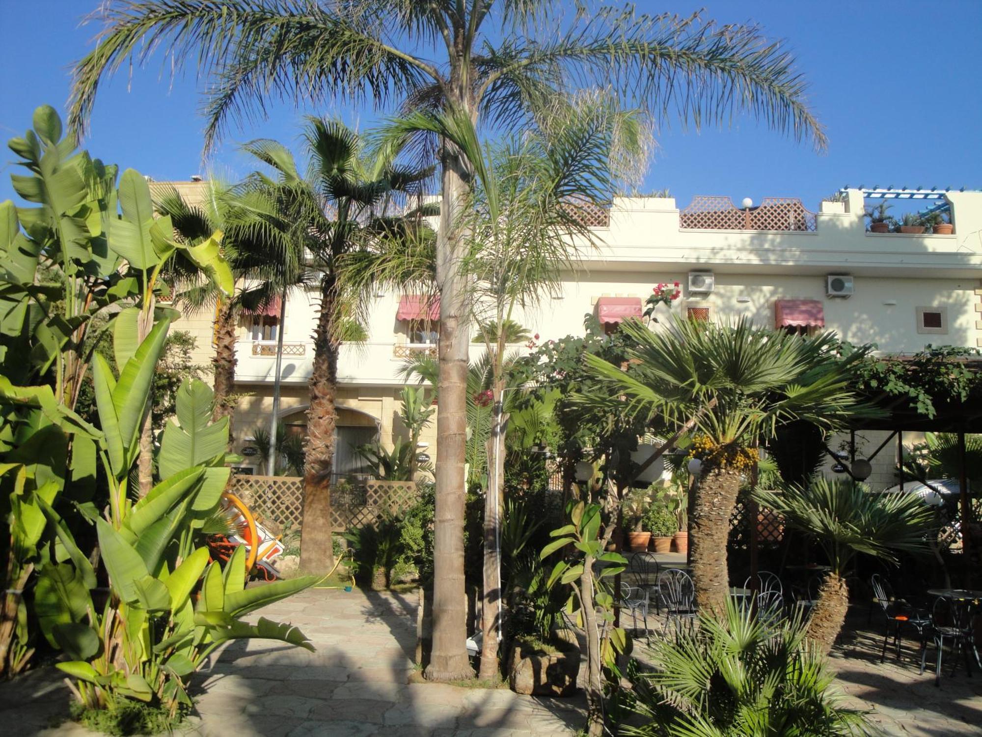 טורה אובו Hotel Costa D'Oro מראה חיצוני תמונה