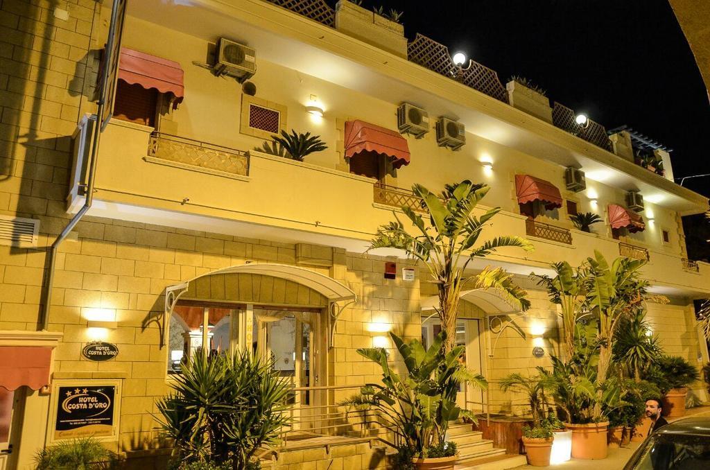 טורה אובו Hotel Costa D'Oro מראה חיצוני תמונה
